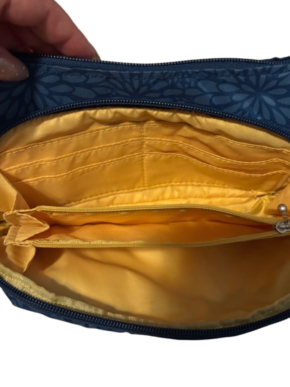 Baggallini Modern Everywhere Crossbody Bag in Midnight Blossom - Picture 2 of 4